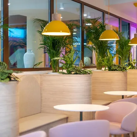 Nido Malvarrosa - Apartmanhotel