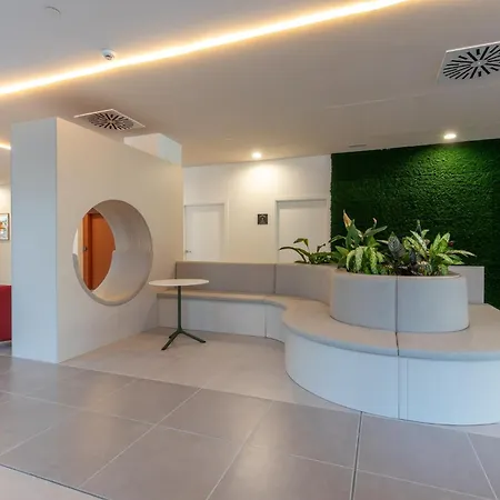 Nido Malvarrosa Otel Valensiya