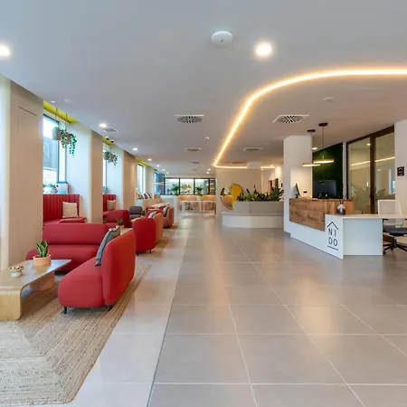 Otel Nido Malvarrosa Valensiya