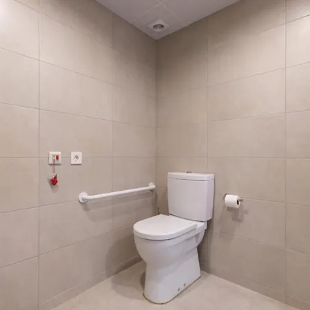 Nido Malvarrosa Otel *