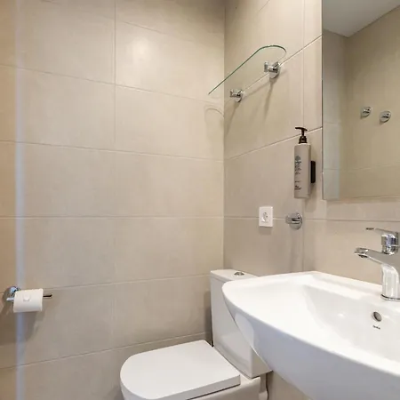 Nido Malvarrosa Otel *