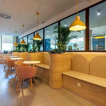 Nido Malvarrosa - Aparthotel