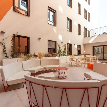 Отель Nido Malvarrosa Валенсия